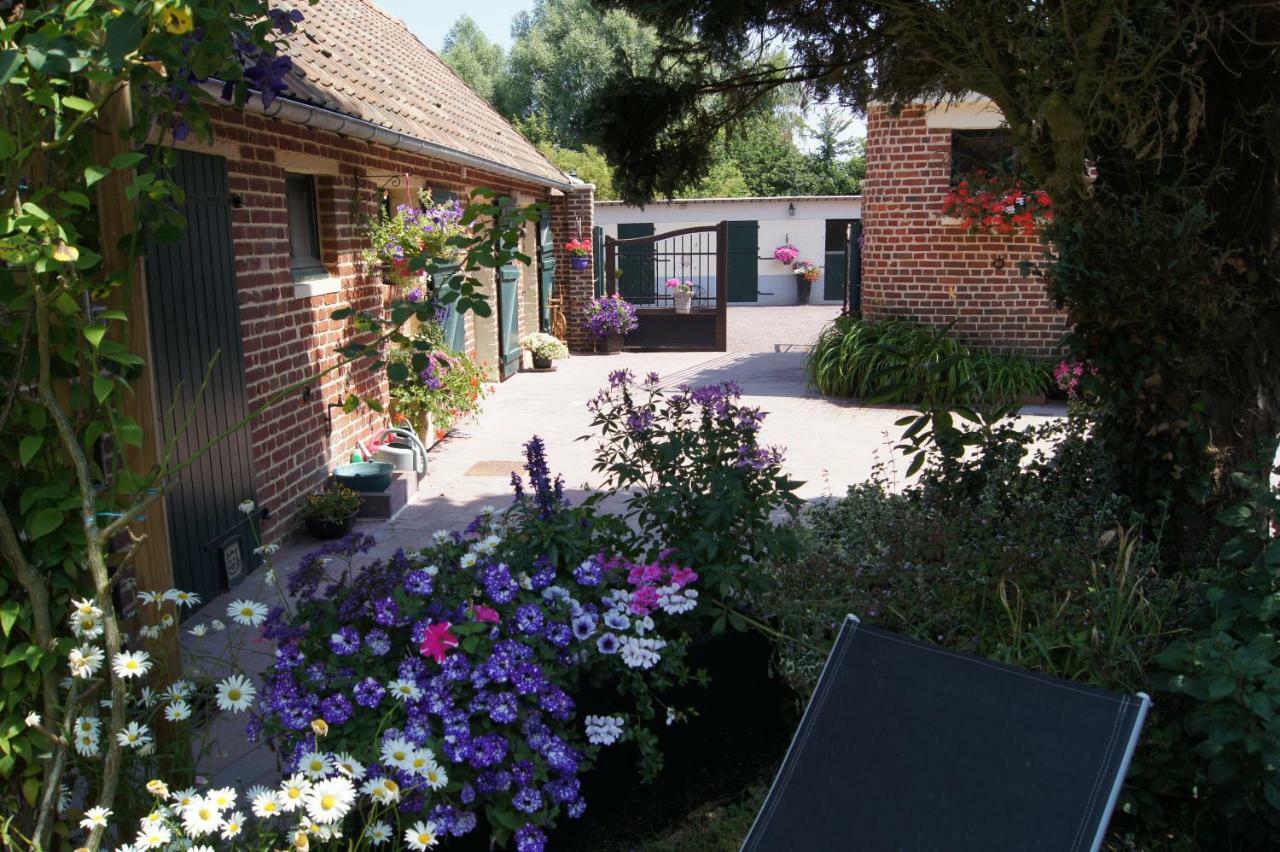 Le Paddock Du Val De Lys Hotel Blessy Bagian luar foto